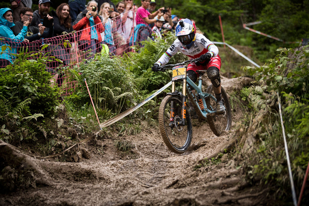 Photo DHI WC 2016 Rachel Atherton_by_Victor_Lucas